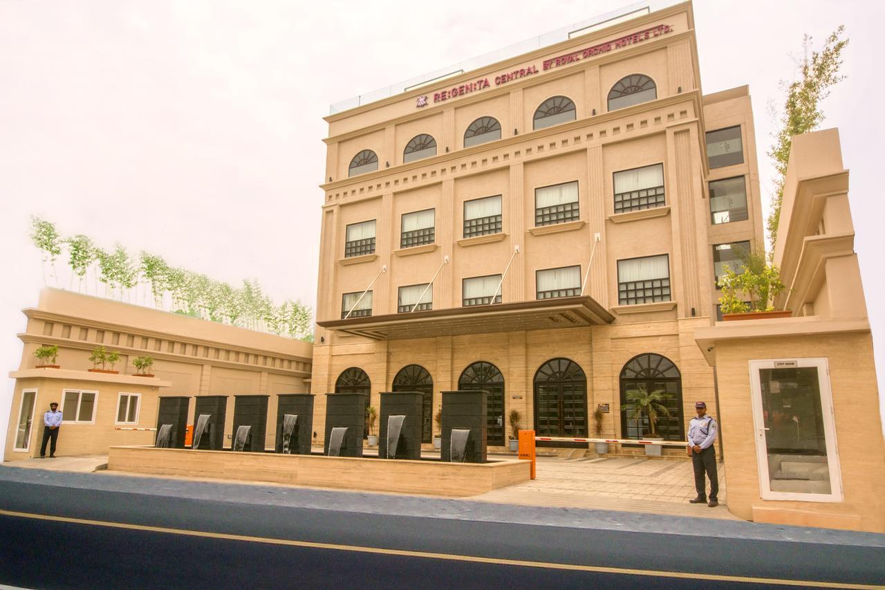 Regenta Central Amritsar Extérieur photo