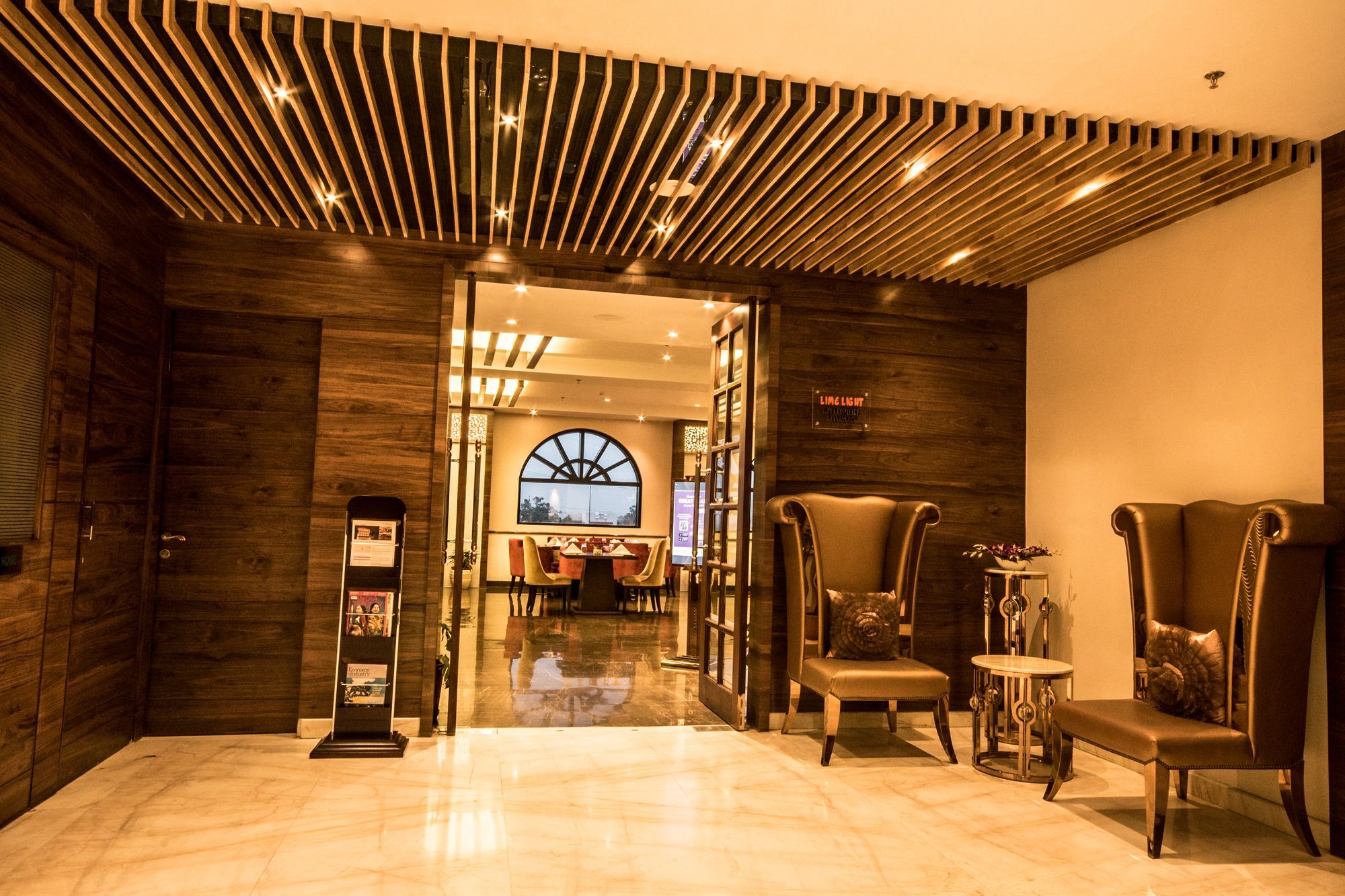 Regenta Central Amritsar Extérieur photo