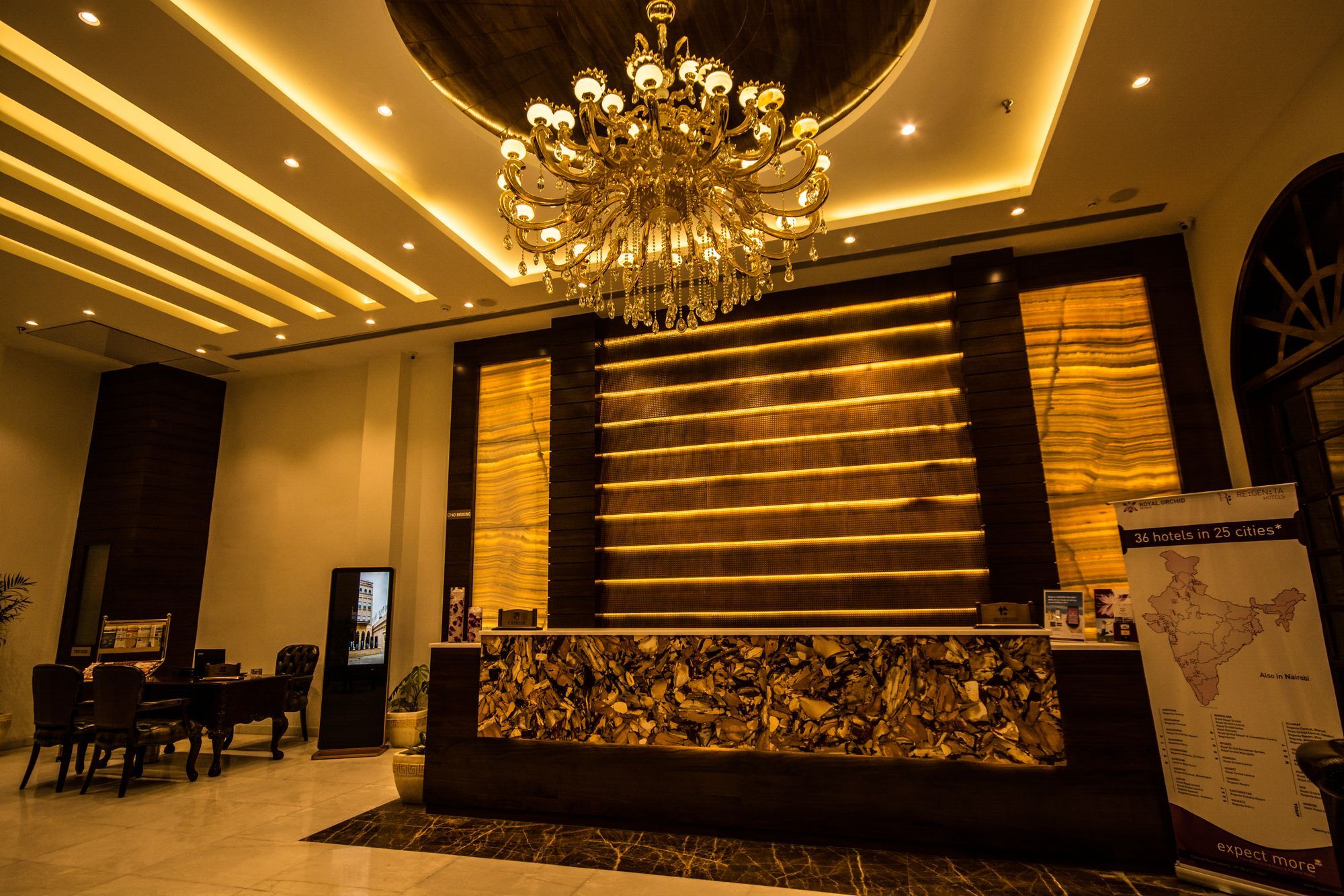 Regenta Central Amritsar Extérieur photo